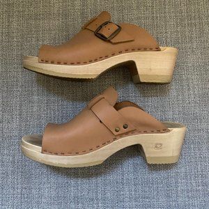 No. 6 open toe clogs size 42